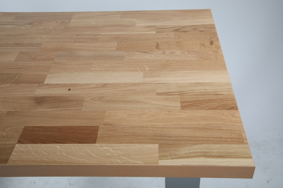 Arbetsbord med Ekskiva 2000 mm