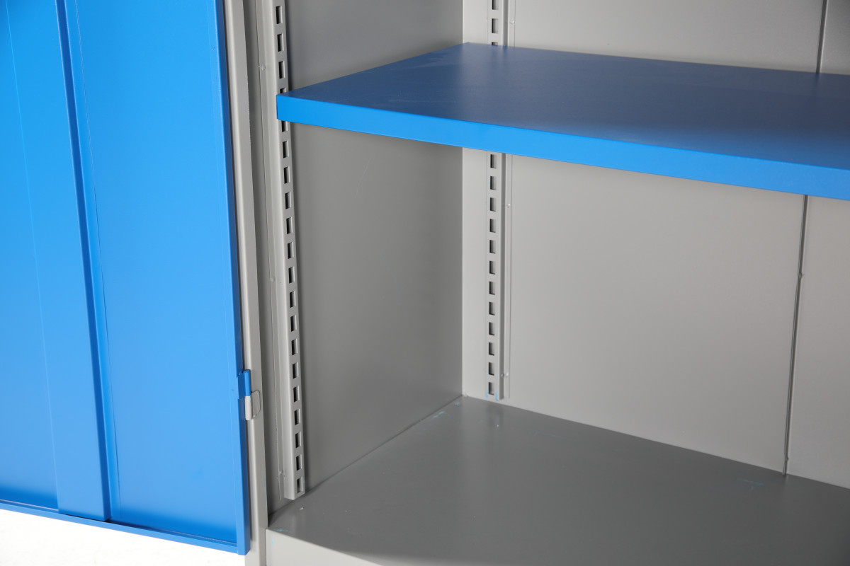 Maskinskåp STRONG, 4 hyllplan