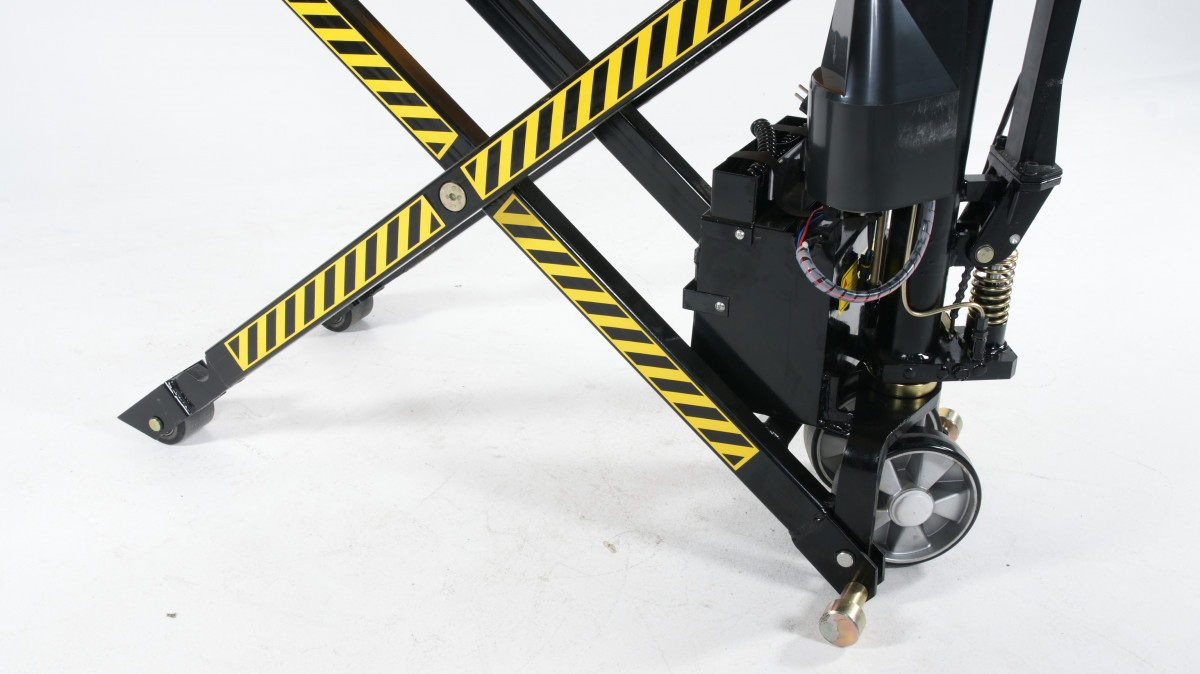 Saxlyftvagn elektrisk 1500kg, 1170 mm