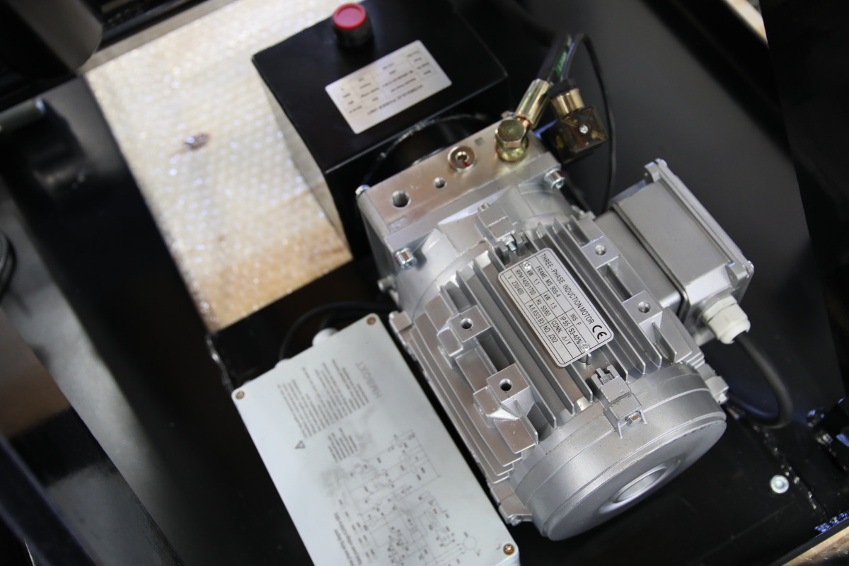 Lyftbord 2000kg, 800x1300mm