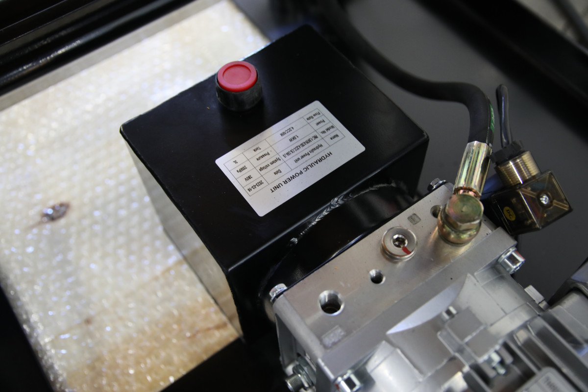 Lyftbord 2000kg, 800x1300mm