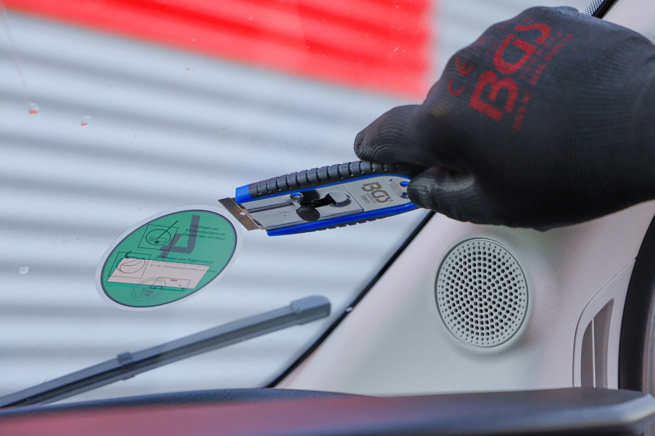 Dekalskrapa | 40 mm | med 6 blad