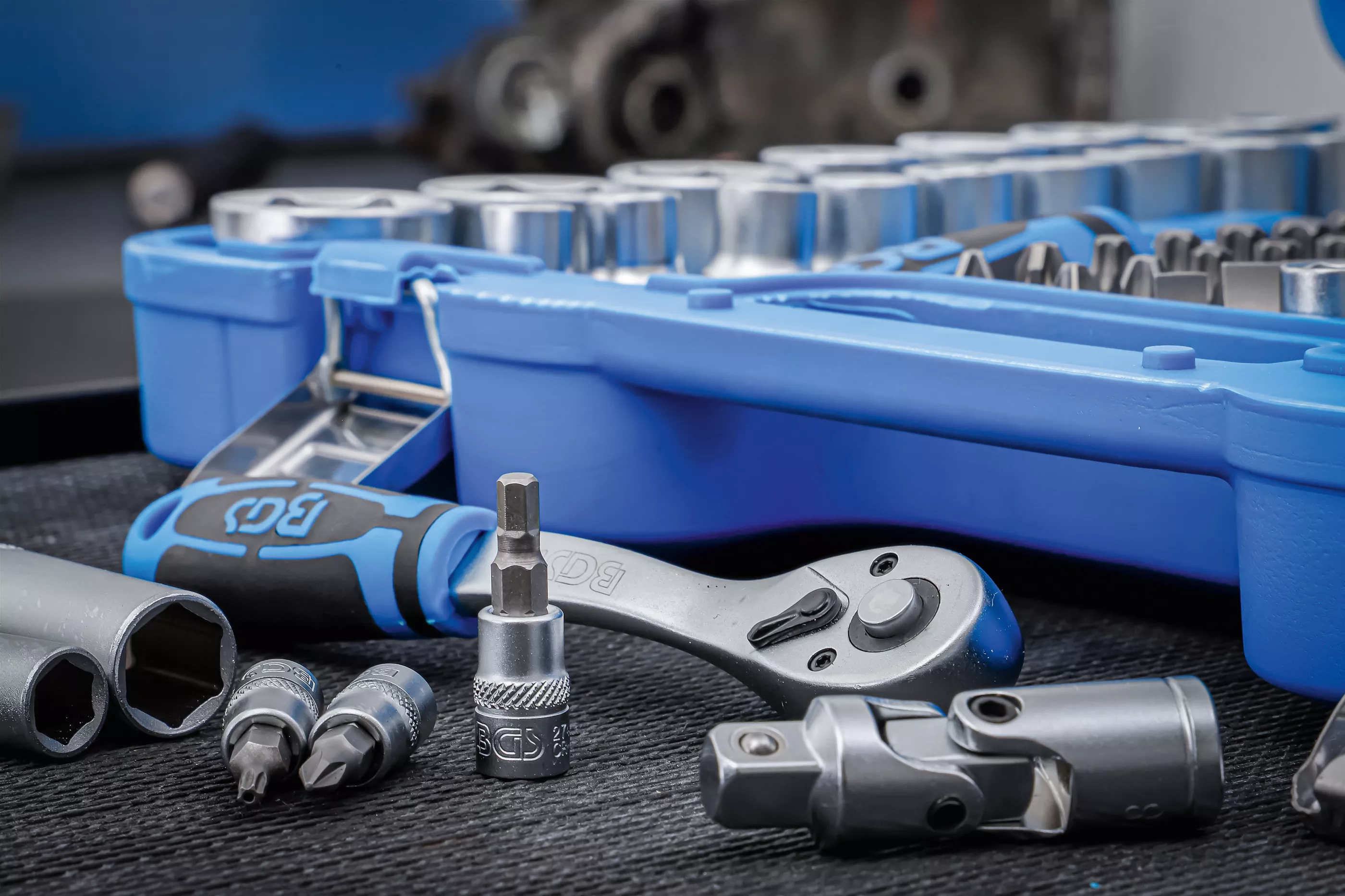 Hylsnyckelsats 1/4" + 3/8" + 1/2" Tum 192-delar