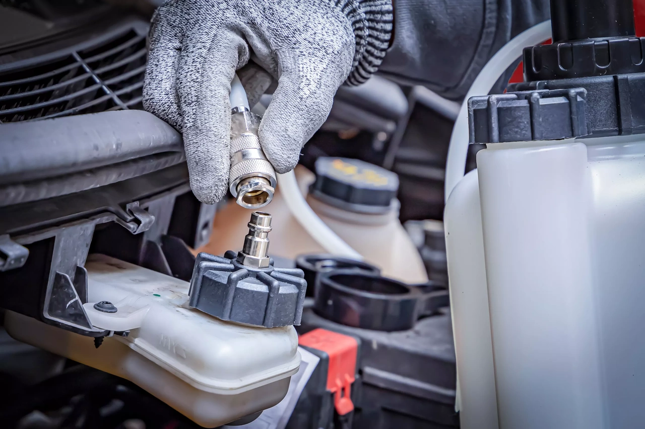 Broms- och kopplingssystem-luftningssats | 2,5 l