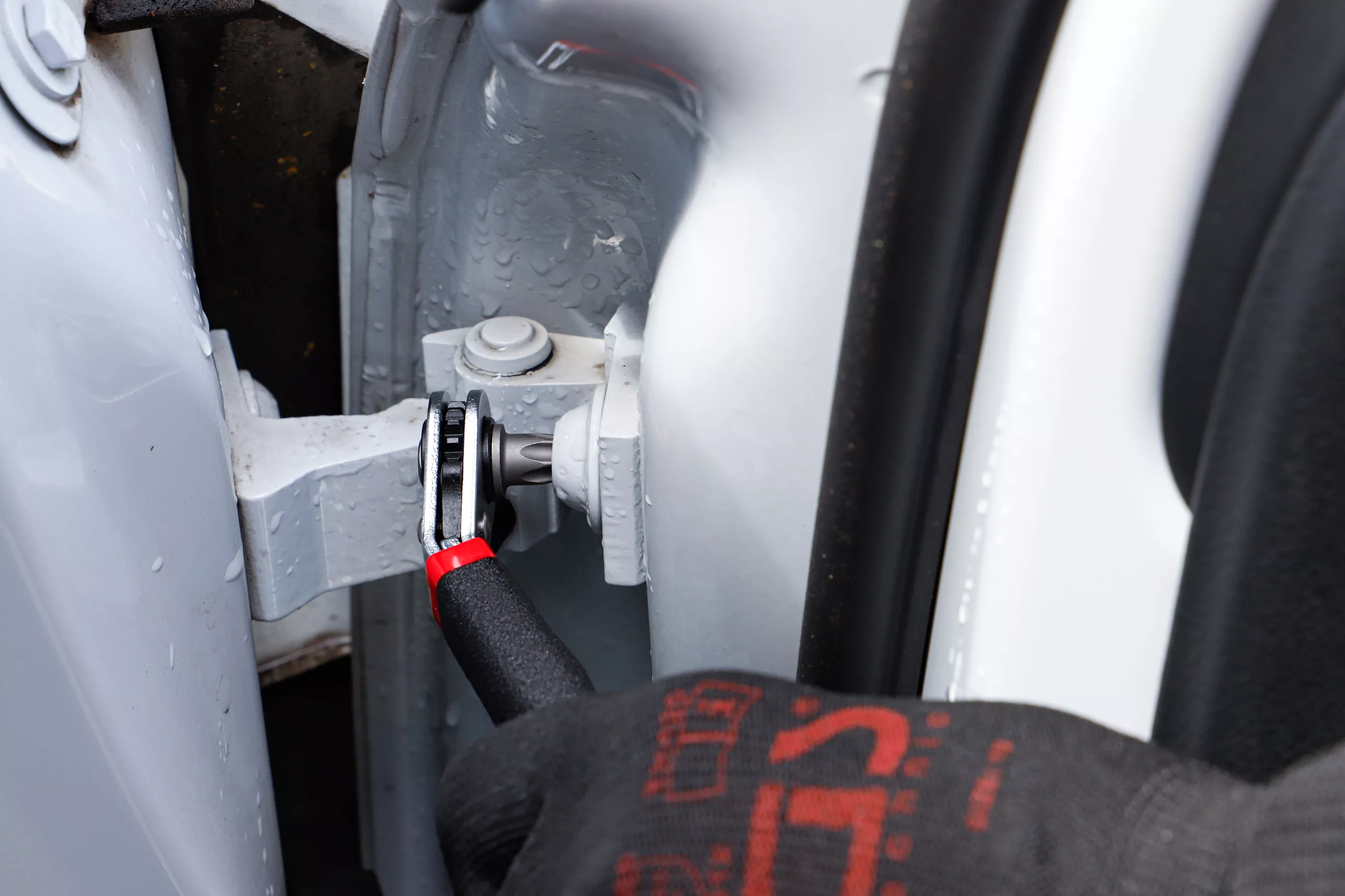 Dörrgångjärn-Montering-sats