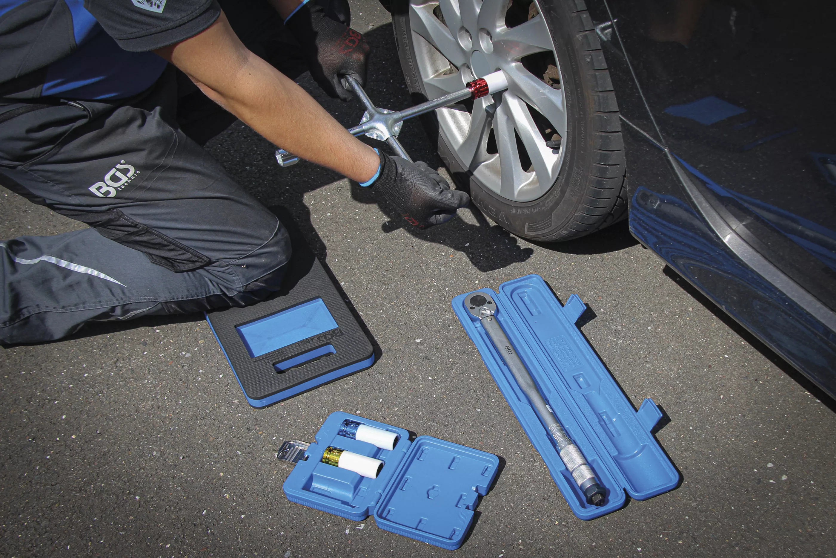 Hjulbyte-sats med förflyttnings-domkraft 2,5 t | 10 delar