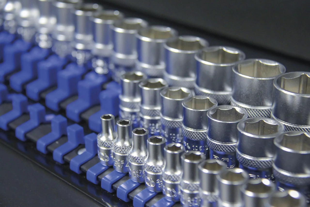 Hållarskena-sats för hylsor | Med 80 Clips | För hylsor 6,3 mm (1/4"), 10 mm (3/8"), 12,5 mm (1/2")