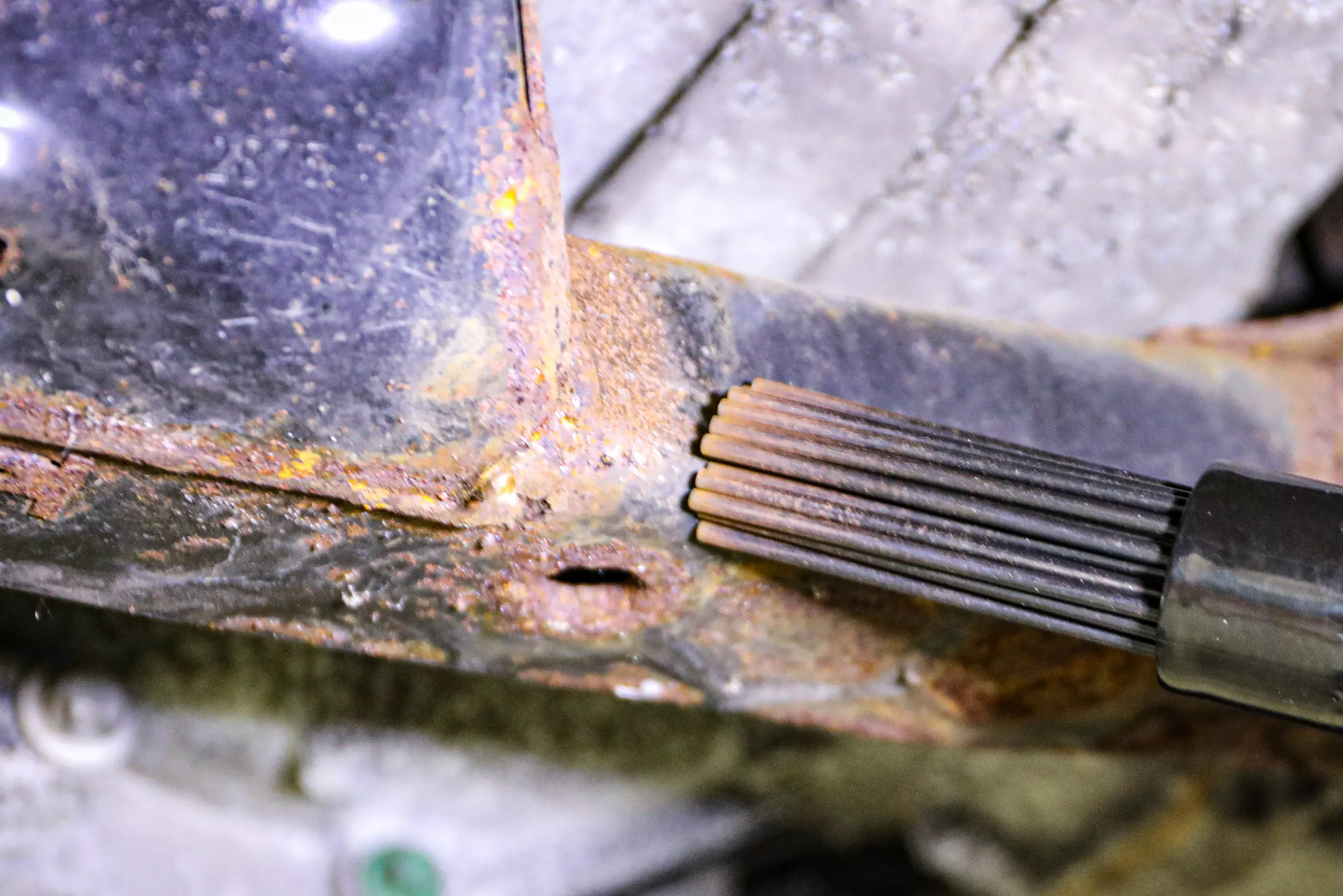 Tryckluft-nålavrostare