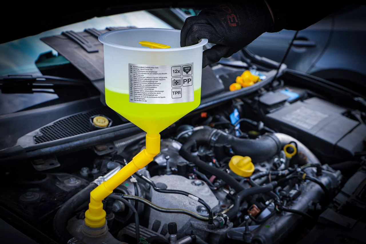 Kylarvätska-påfyllningstratt-sats | 12 delar