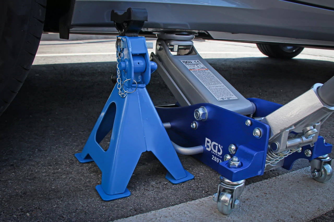 Pallbockar | Bärförmåga 2000 kg / Par | Lyft 268 - 418 mm | 1 Par