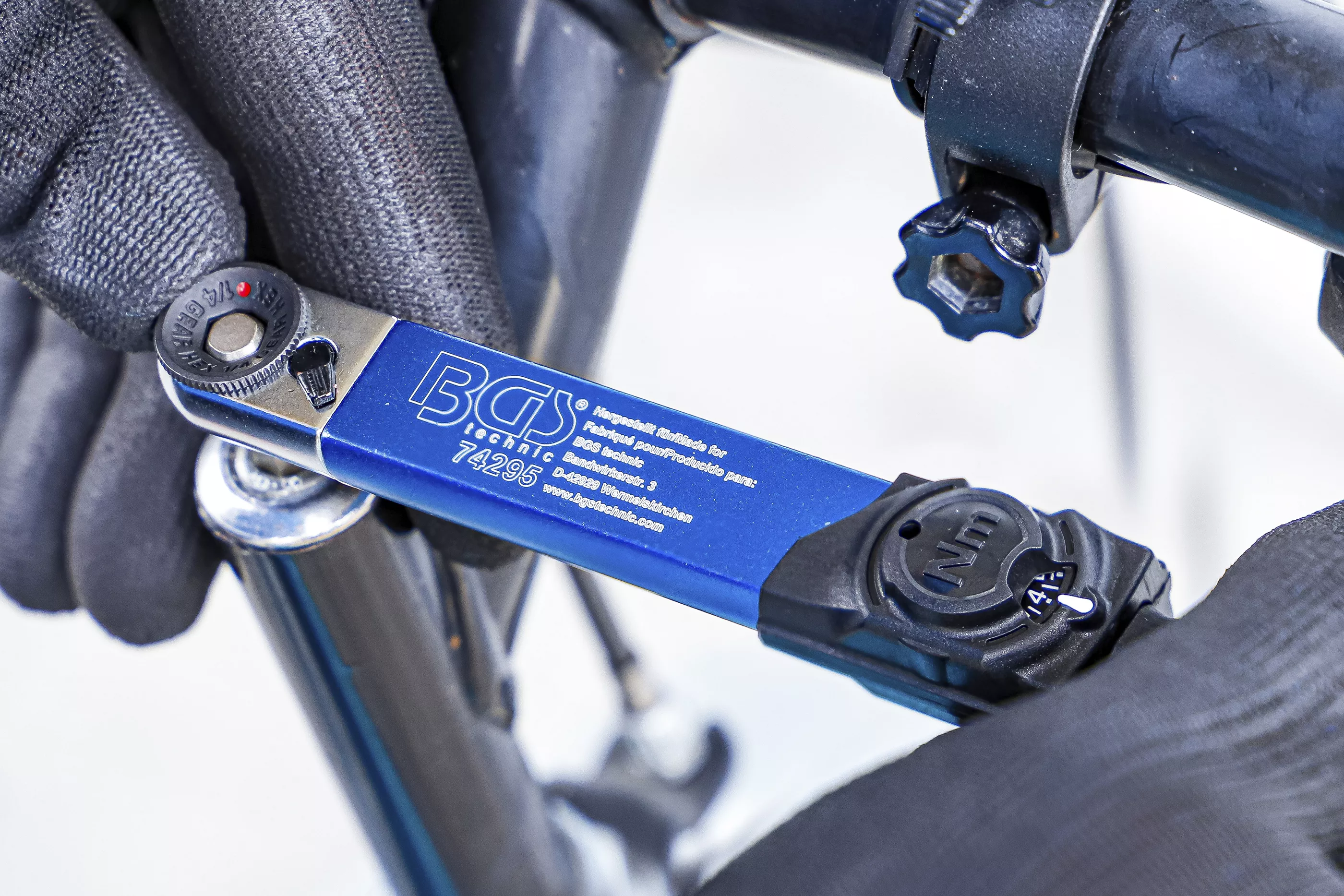 Momentnyckel | Inre sexkant 6,3 mm (1/4") | 2 - 10 Nm | Med Bit-sats | 9 delar