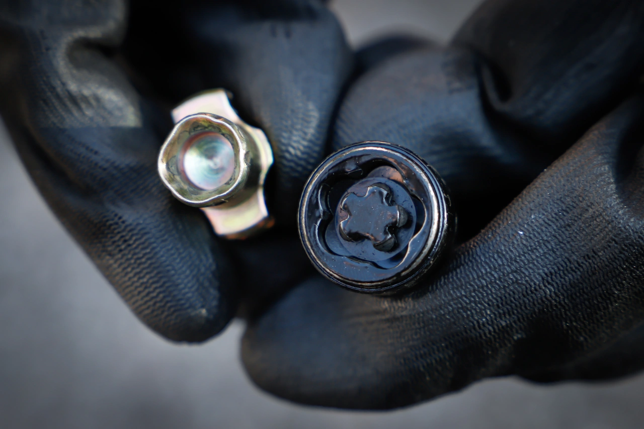 Verkstadsvagninlägg 1/3: Fälglås-Demontering-sats | universal