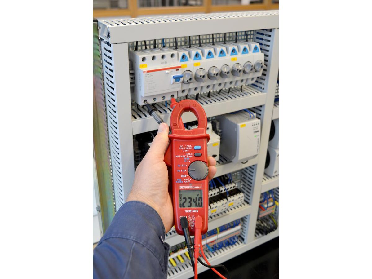 Digital strömtång/multimeter CM 2-1